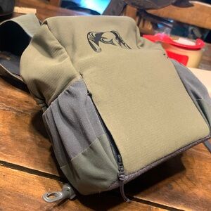 KUIU Olive and Gray Men's Accessory Bag